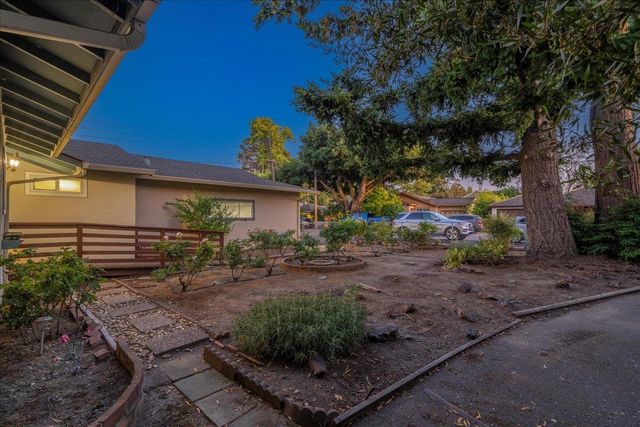 337 Roble Avenue, Redwood City, CA 94061