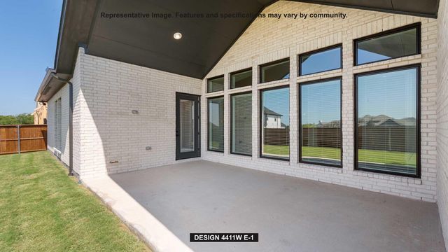 1040 Conastoga CT, Driftwood, TX 78619