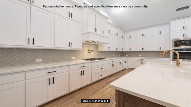 1040 Conastoga CT, Driftwood, TX 78619