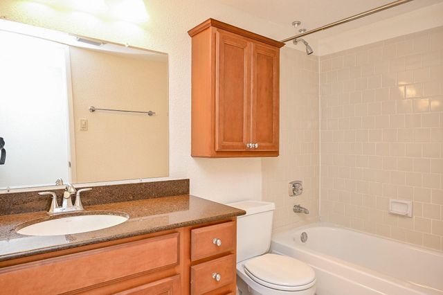 2601 S Braeswood Boulevard 706, Houston, TX 77025
