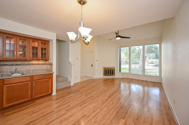 2601 S Braeswood Boulevard 706, Houston, TX 77025