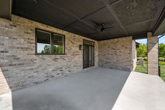 54946 Rose Terrace Drive, Shelby Twp, MI 48316