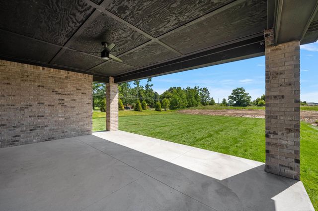 54946 Rose Terrace Drive, Shelby Twp, MI 48316