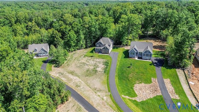 8130 Clancy Ct, Chesterfield, VA 23838