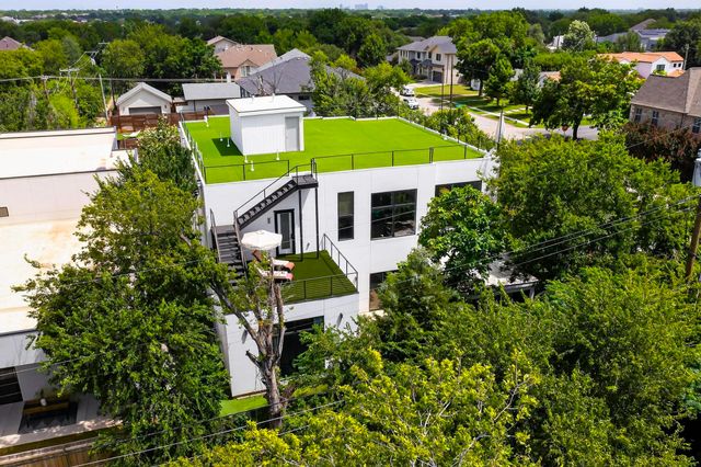 3946 N Cresthaven Road, Dallas, TX 75209