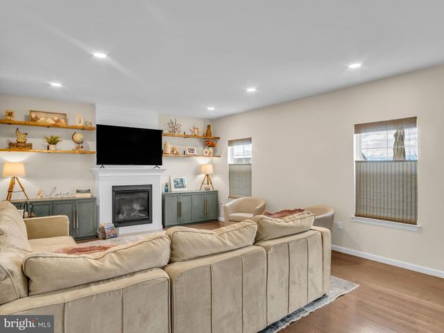 23 COUNTRY SIDE DRIVE, Carlisle, PA 17013