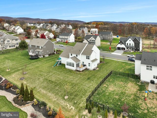 23 COUNTRY SIDE DRIVE, Carlisle, PA 17013