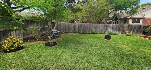 13027 Five Brooks, Helotes, TX 78023