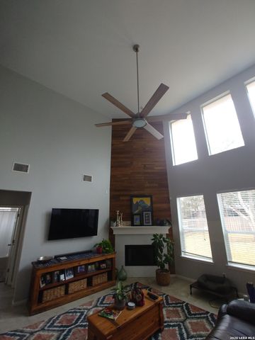 13027 Five Brooks, Helotes, TX 78023