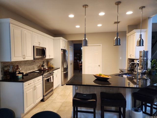 13027 Five Brooks, Helotes, TX 78023