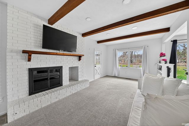 16507 Barryknoll Way, Granger, IN 46530