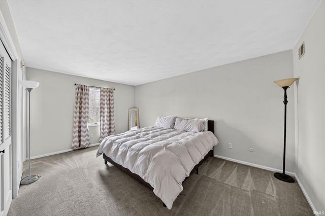 16507 Barryknoll Way, Granger, IN 46530