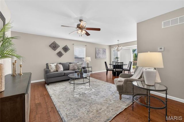 127 Granite Way, Wentzville, MO 63385