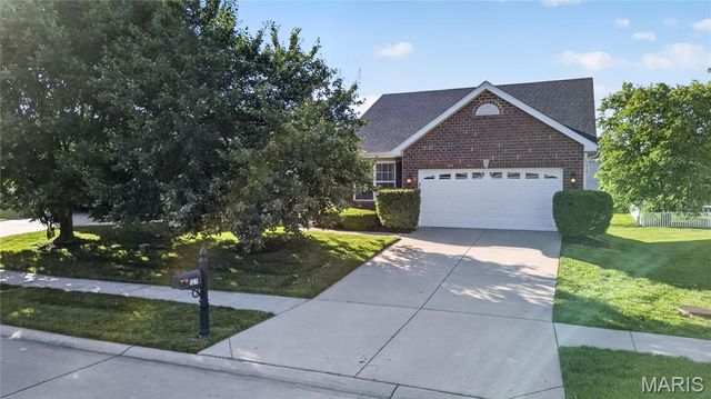 127 Granite Way, Wentzville, MO 63385