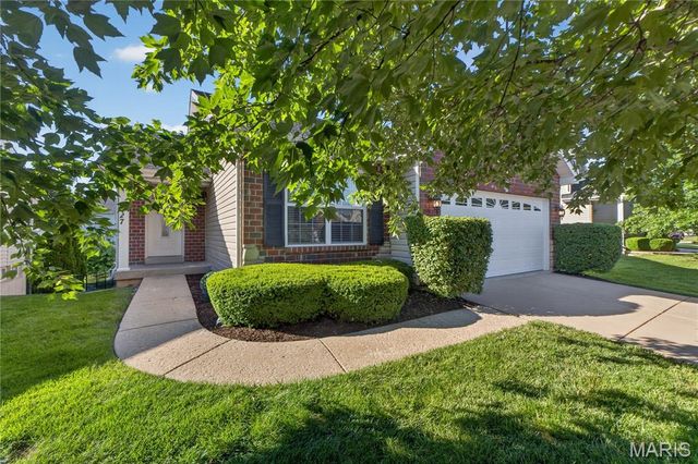 127 Granite Way, Wentzville, MO 63385