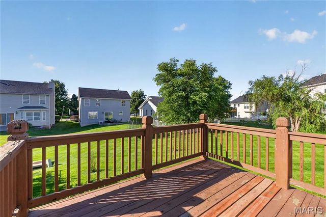 127 Granite Way, Wentzville, MO 63385