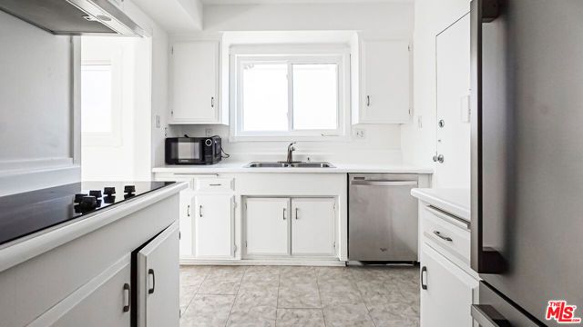 1525 N Hayworth Avenue 204, Los Angeles, CA 90046