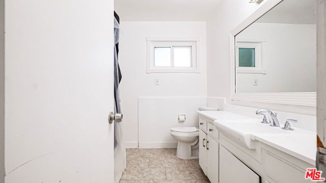 1525 N Hayworth Avenue 204, Los Angeles, CA 90046