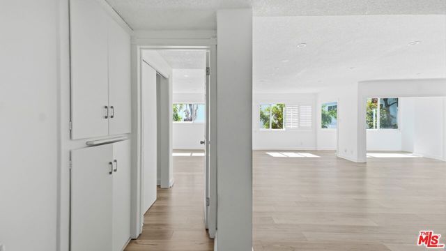 1525 N Hayworth Avenue 204, Los Angeles, CA 90046