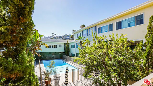 1525 N Hayworth Avenue 204, Los Angeles, CA 90046