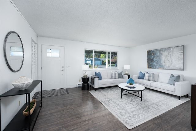 109 161st Street SE, Bothell, WA 98012
