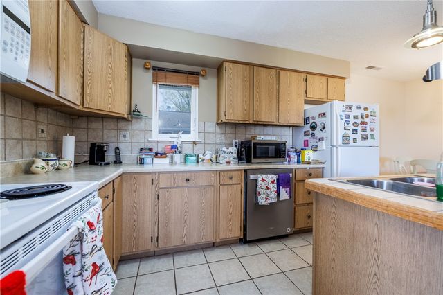 647 Eastbrooke Lane, Brighton, NY 14618