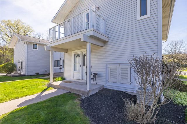 647 Eastbrooke Lane, Brighton, NY 14618