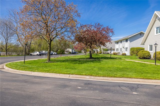 647 Eastbrooke Lane, Brighton, NY 14618