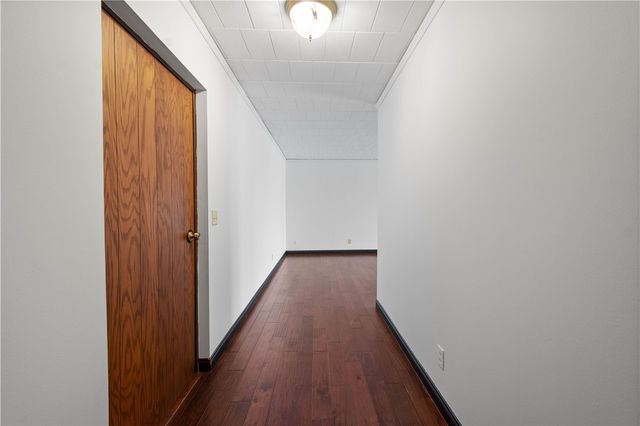 136 Centennial 305, Sewickley, PA 15143