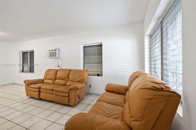 42 E 16th St, Hialeah, FL 33010