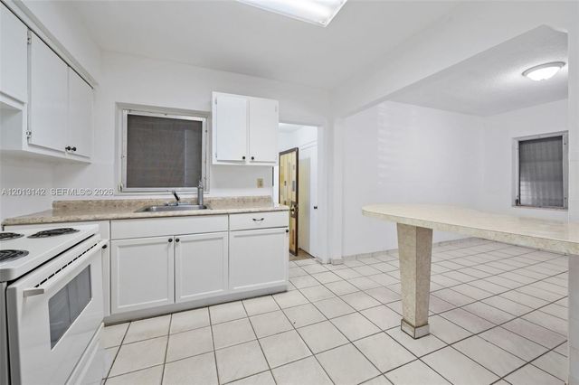 42 E 16th St, Hialeah, FL 33010