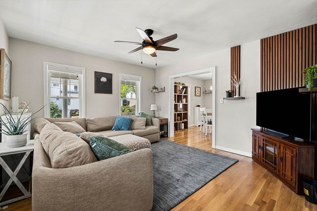 90 Forest St, Melrose, MA 02176