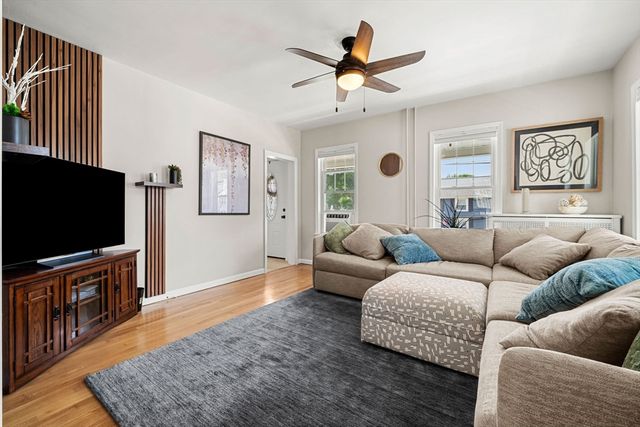 90 Forest St, Melrose, MA 02176