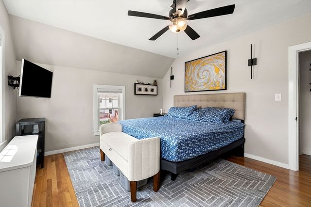 90 Forest St, Melrose, MA 02176