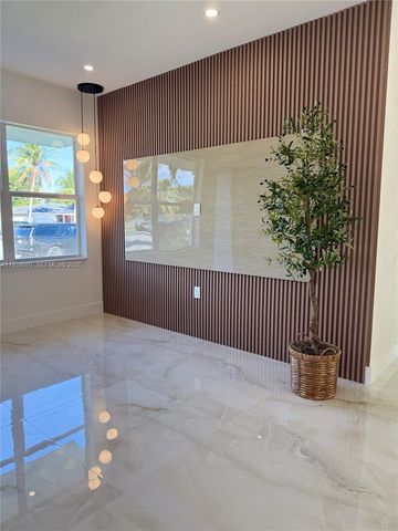 260 NW 119th St, Miami, FL 33168