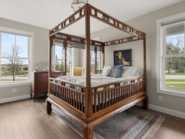 8 Medalist Drive, South Burlington, VT 05403