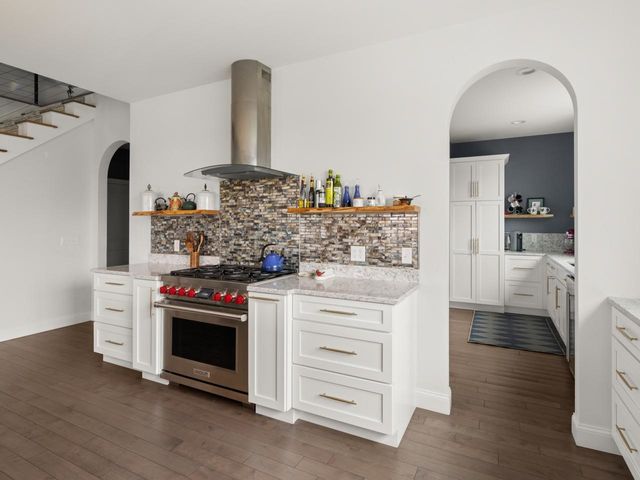 8 Medalist Drive, South Burlington, VT 05403
