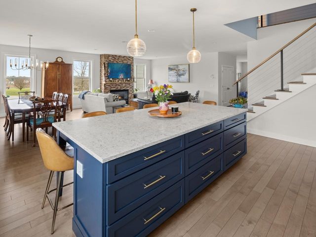 8 Medalist Drive, South Burlington, VT 05403