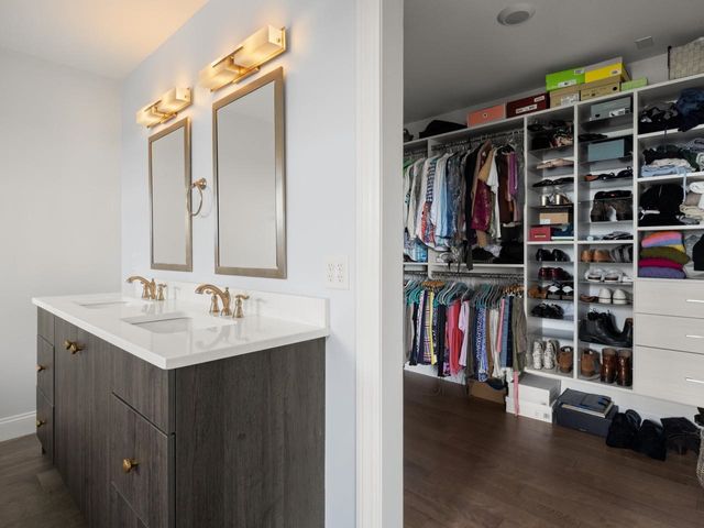 8 Medalist Drive, South Burlington, VT 05403