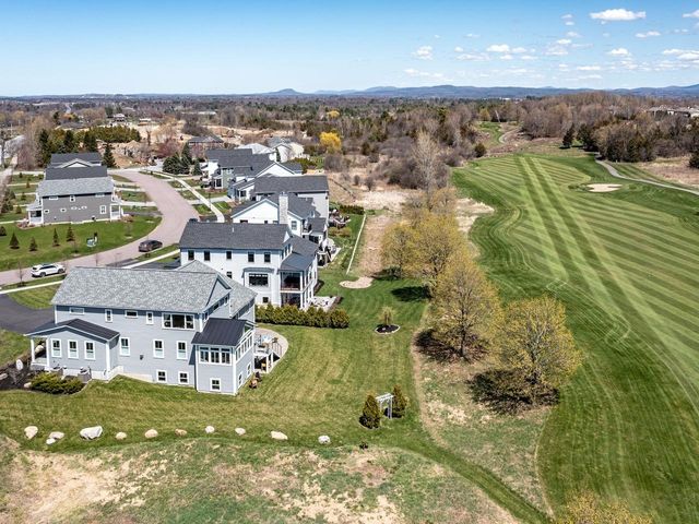 8 Medalist Drive, South Burlington, VT 05403