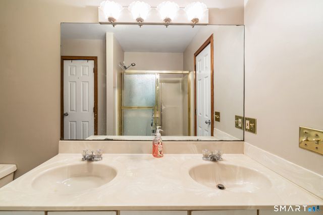 55 Sage Drive 55, Waterbury, CT 06704