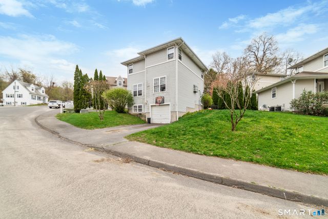 55 Sage Drive 55, Waterbury, CT 06704