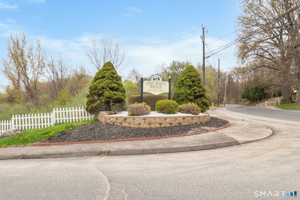 55 Sage Drive 55, Waterbury, CT 06704