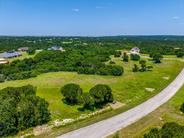 8425 Fullerton Drive, Cleburne, TX 76033
