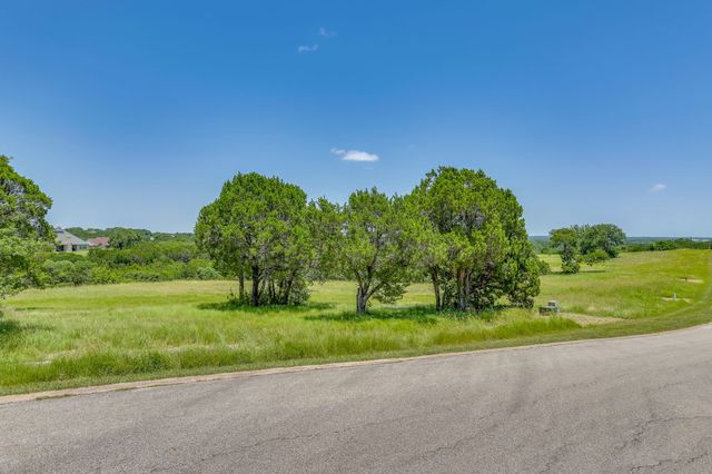 8425 Fullerton Drive, Cleburne, TX 76033