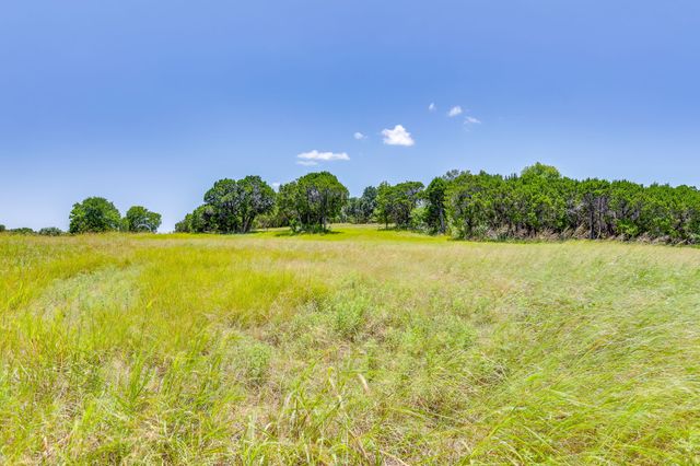 8425 Fullerton Drive, Cleburne, TX 76033