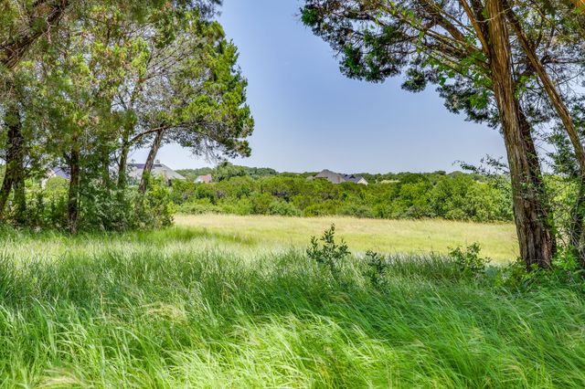8425 Fullerton Drive, Cleburne, TX 76033