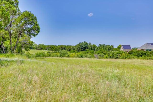 8425 Fullerton Drive, Cleburne, TX 76033