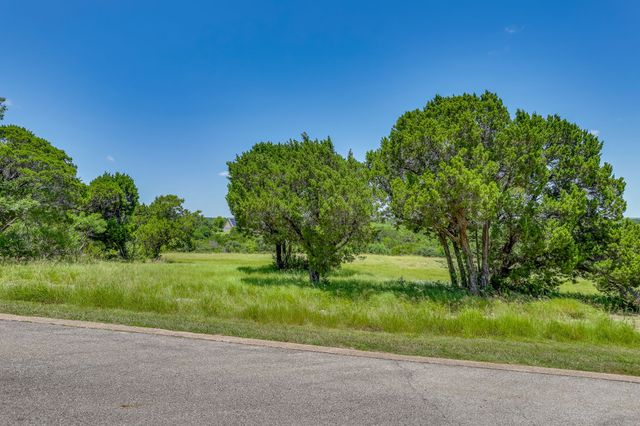8425 Fullerton Drive, Cleburne, TX 76033
