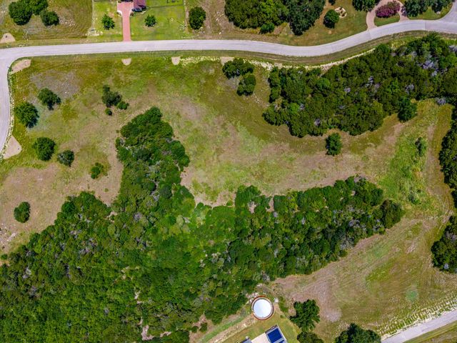 8425 Fullerton Drive, Cleburne, TX 76033